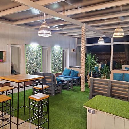 Villa Italia Guest House Шиофок Экстерьер фото