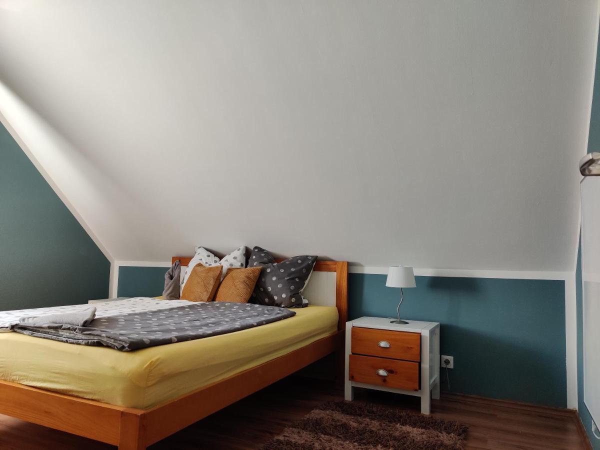 Villa Italia Guest House Шиофок Экстерьер фото