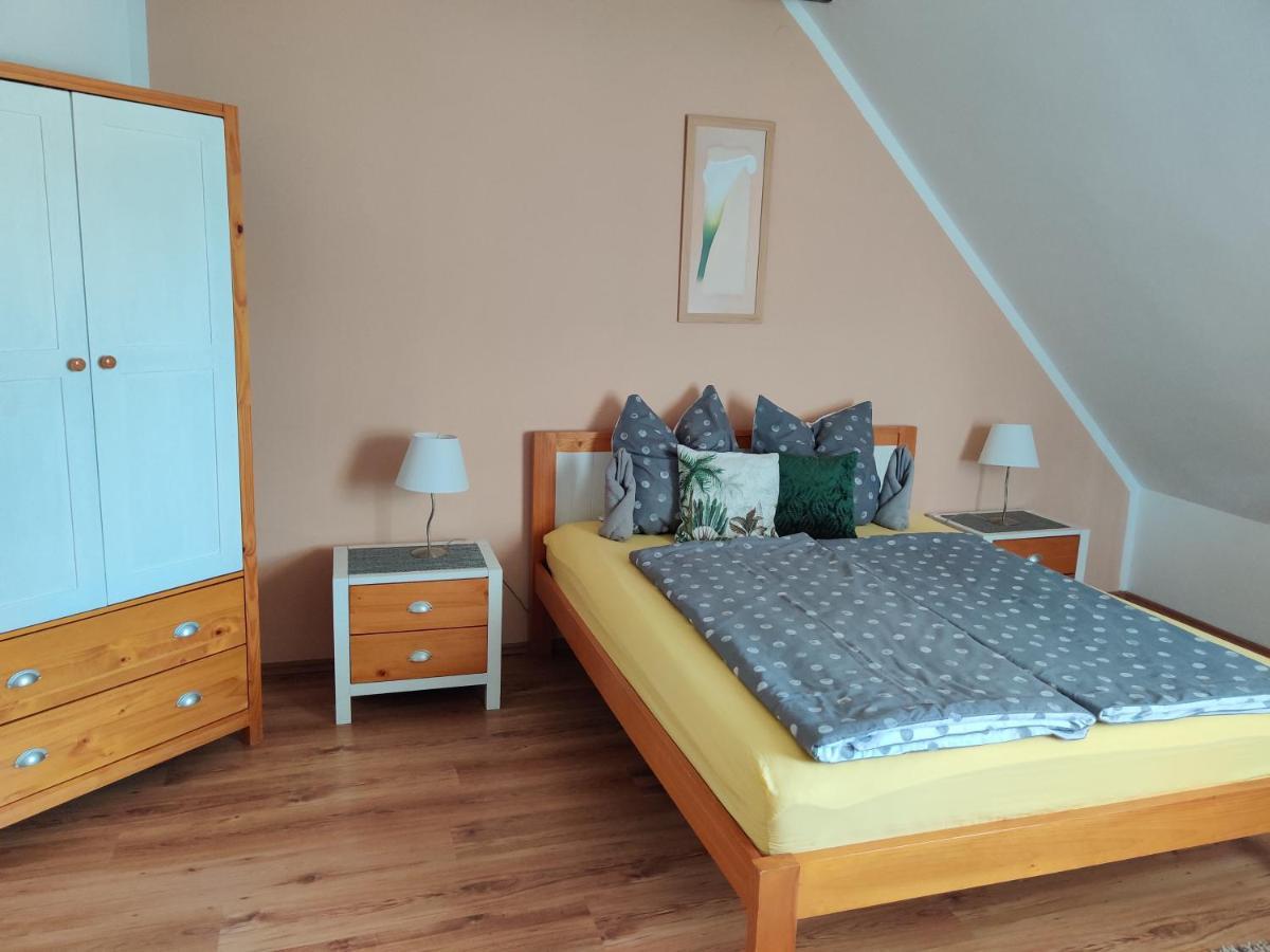 Villa Italia Guest House Шиофок Экстерьер фото